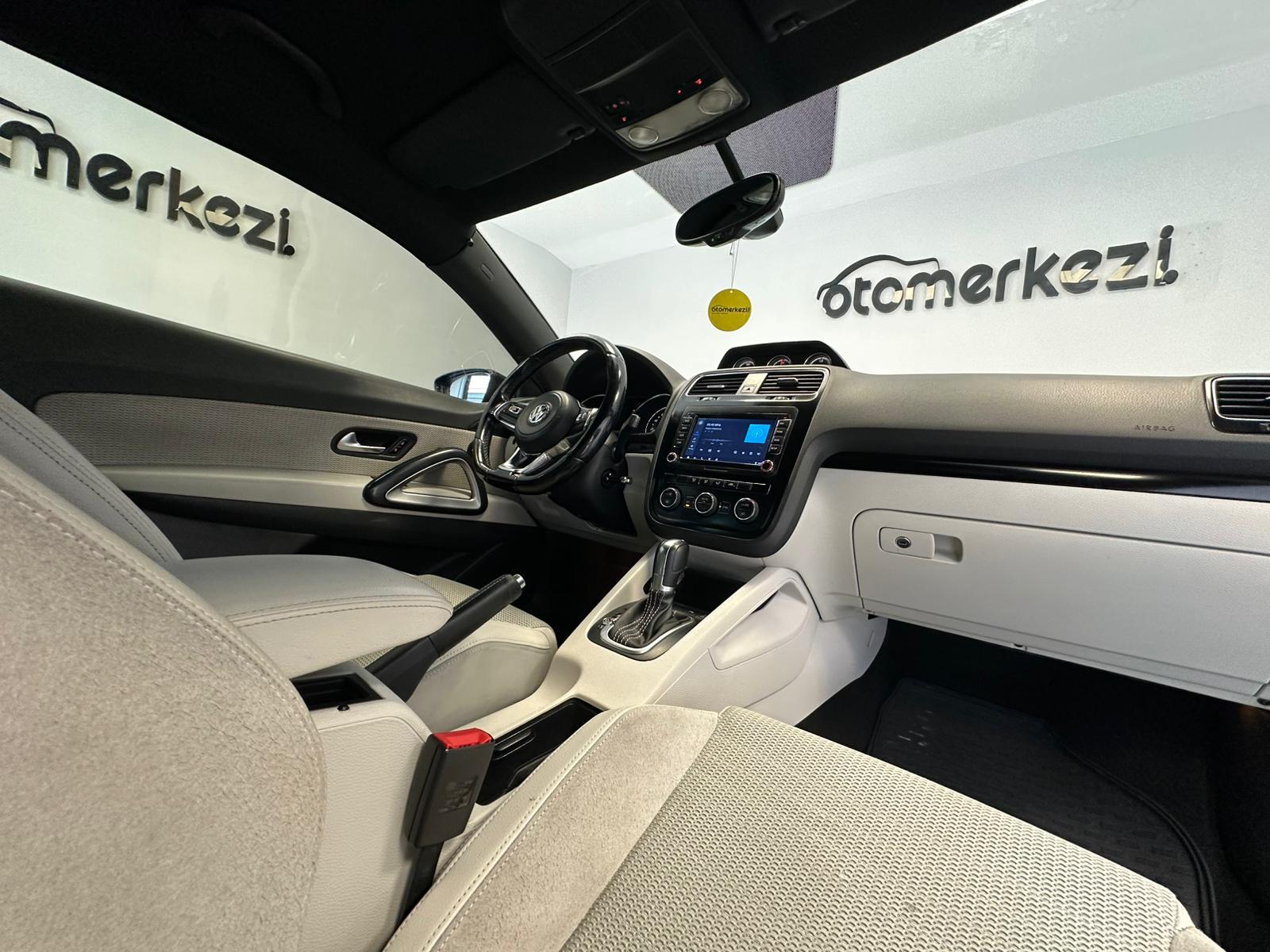 VOLKSWAGEN SCIROCCO 11